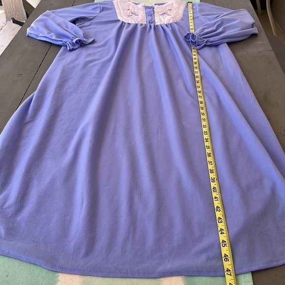 Kelly‎ Reed Vintage Floral Embroidered Detail Long Sleeve Long Night Gown - Picture 8 of 8